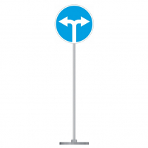 Знак дорожный "Движение направо или налево" 4.1.6 типоразмер 40 на стойке с основанием 3кг - «globural.ru» - Кировград